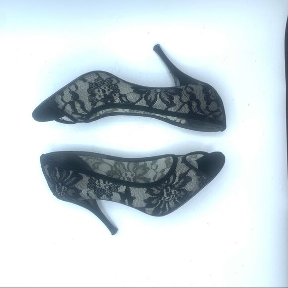 Stuart Weitzman Lingerie Black Guipure Lace - Picture 4 of 8